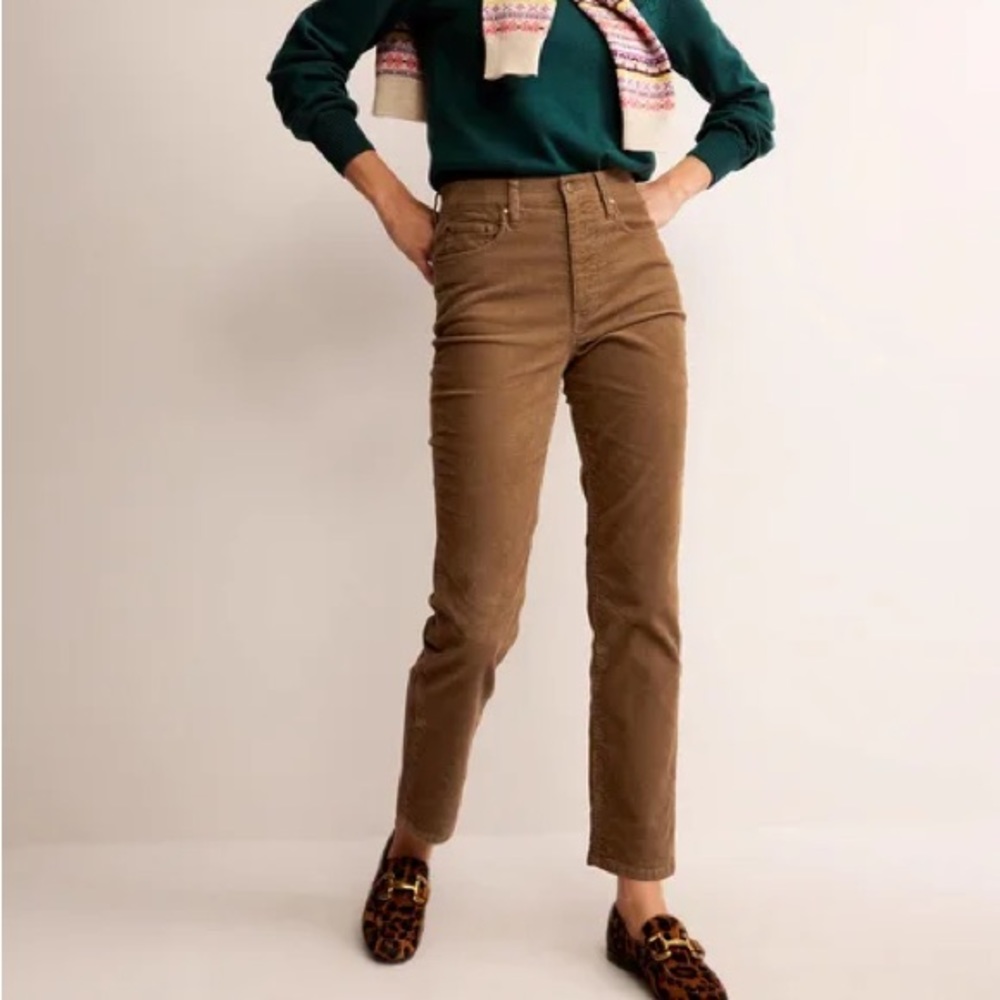 Boden Corduroy Slim Straight Pants in Camel sz: 6R